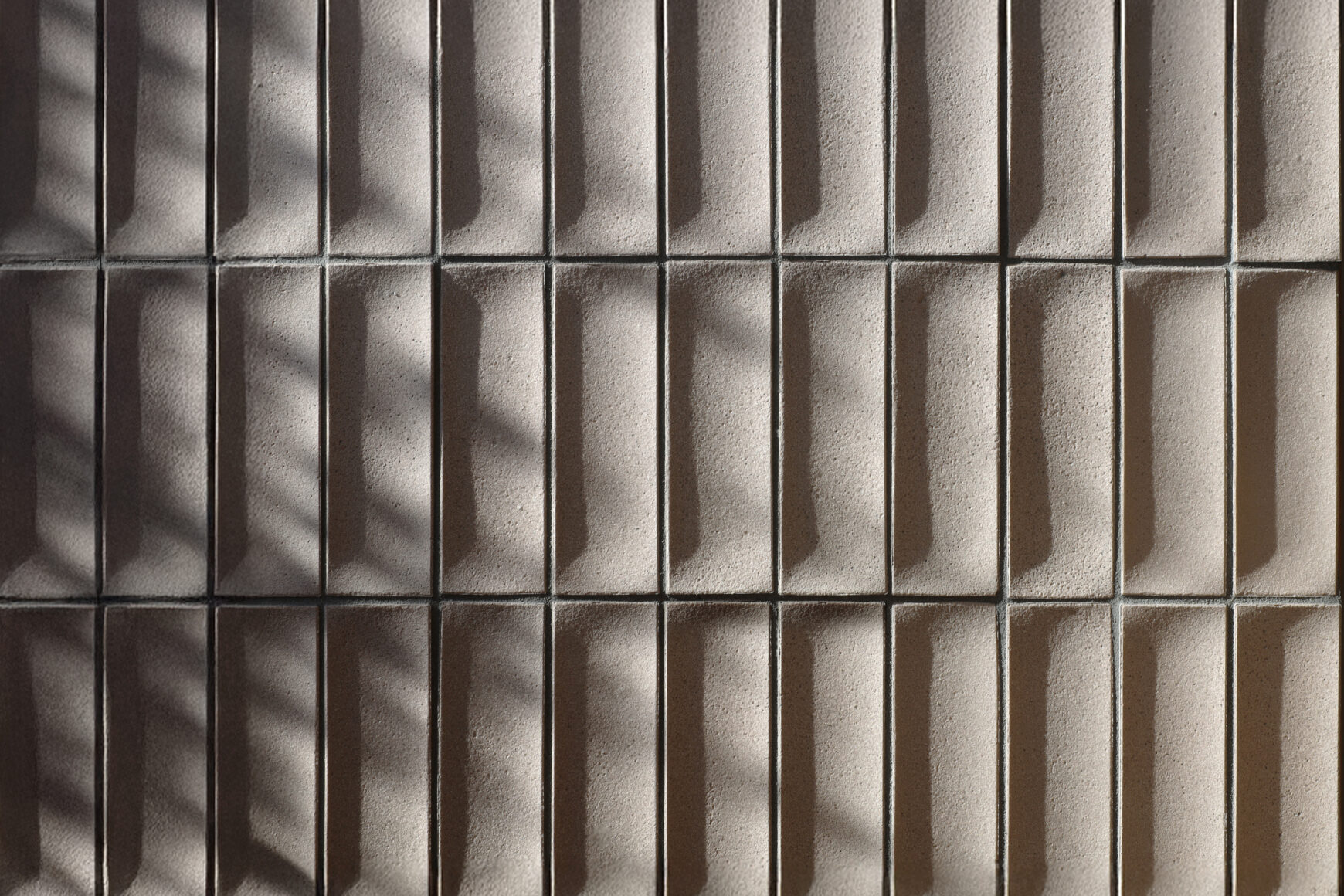 【新製品】家電廃材から生まれたリサイクルタイル「Uool（ウール）」販売開始